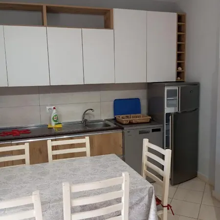 Sea View Lu-era Golem With Elevator *