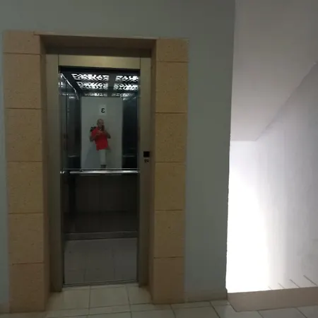 Sea View Lu-era Golem With Elevator *