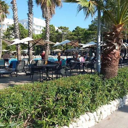 Sea View Lu-era Golem With Elevator